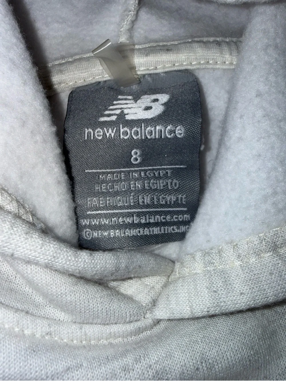Girl’s New Balance Light Gray Grey Hooded Pullover Sweatshirt Kids 8 Unisex Boys - Picture 3 of 8